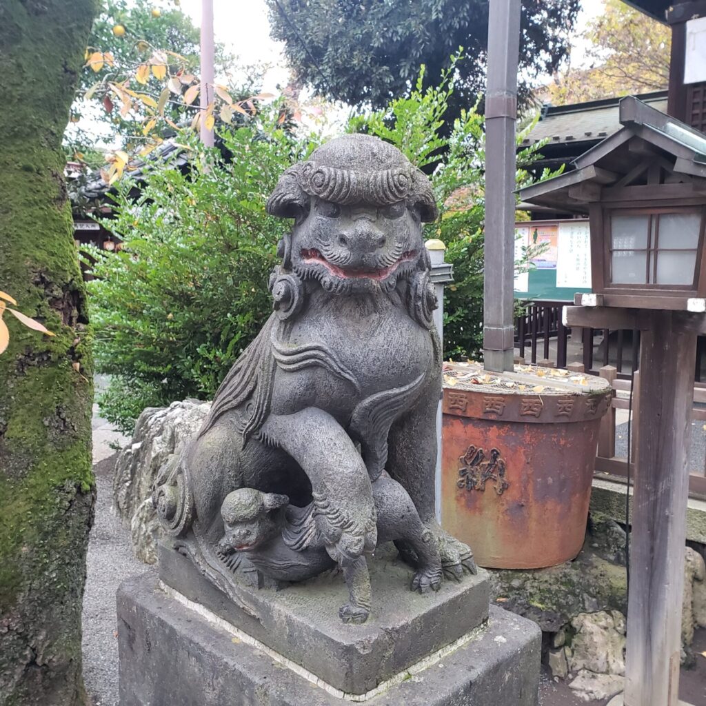 七社神社のこま犬