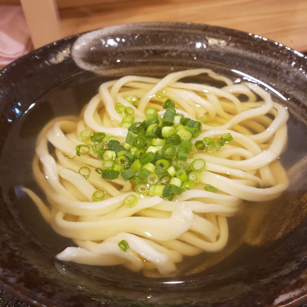 うどん屋 清のひやかけ