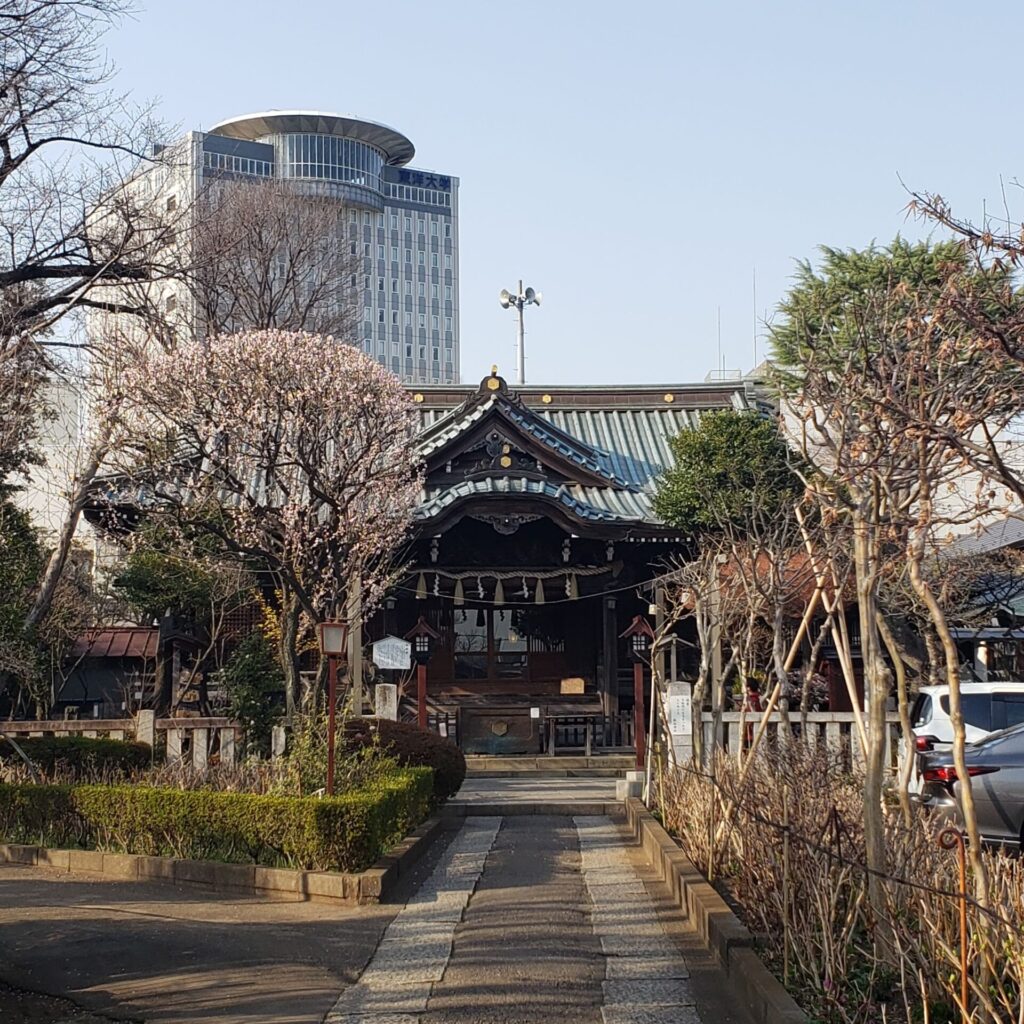 文京区白山神社の境内