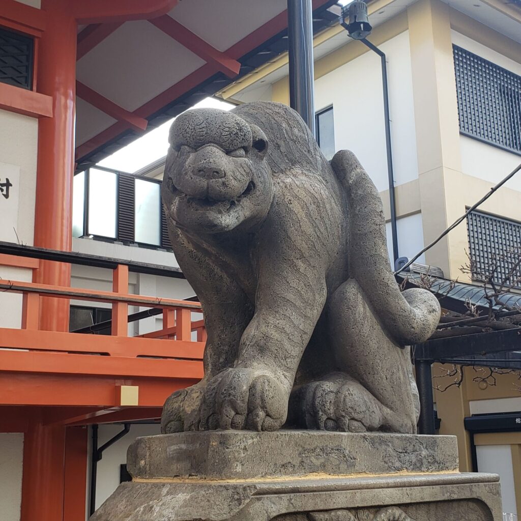 毘沙門天 善國寺の狛犬