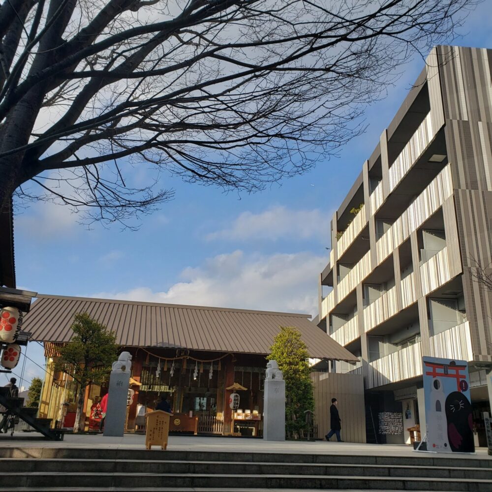 赤城神社のご利益とは？神楽坂のパワースポットでカフェやお守りまで