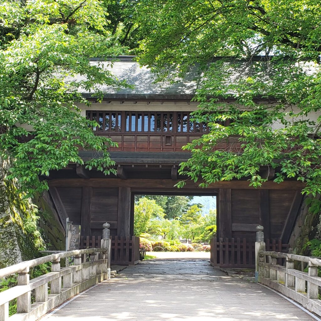 高島城の門