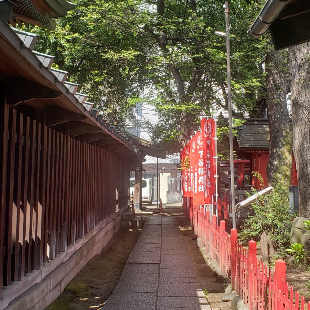 稲荷神社までの道のり