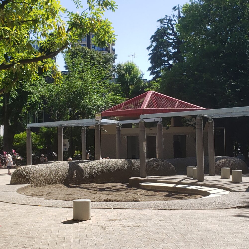 白銀公園の砂場