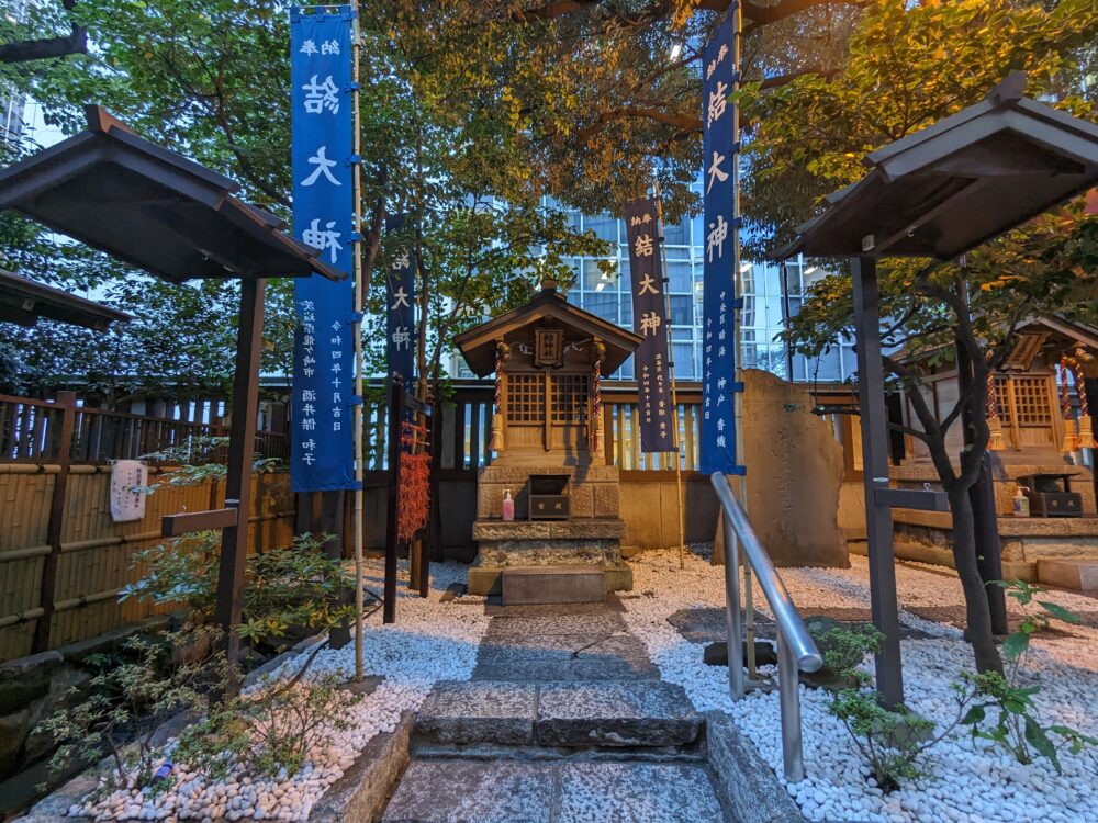 結神社の社殿
