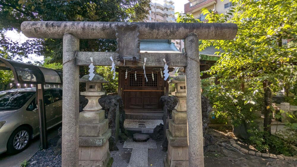 小野照崎神社の末社 御嶽神社・三峰神社・琴平神社